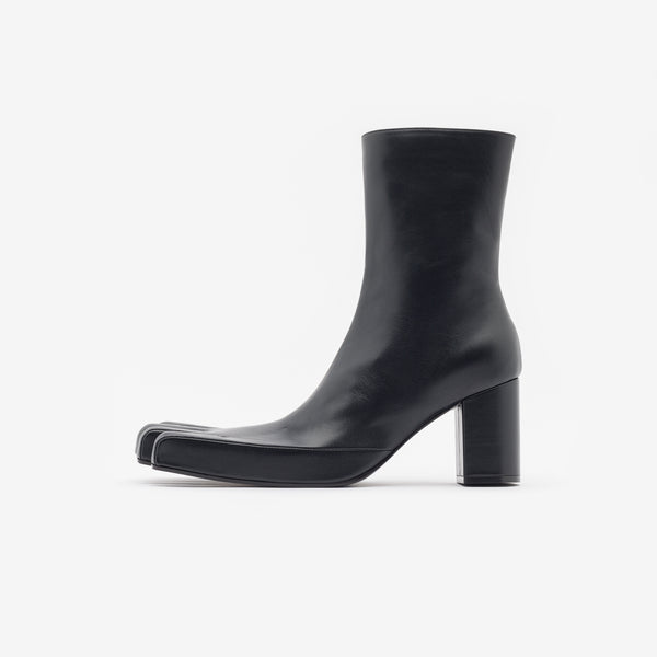 AVAVAV - Finger Boot in Black